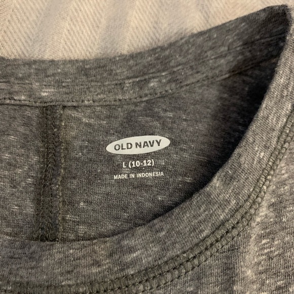 Bundle of 3 tops - Picture 5 of 7